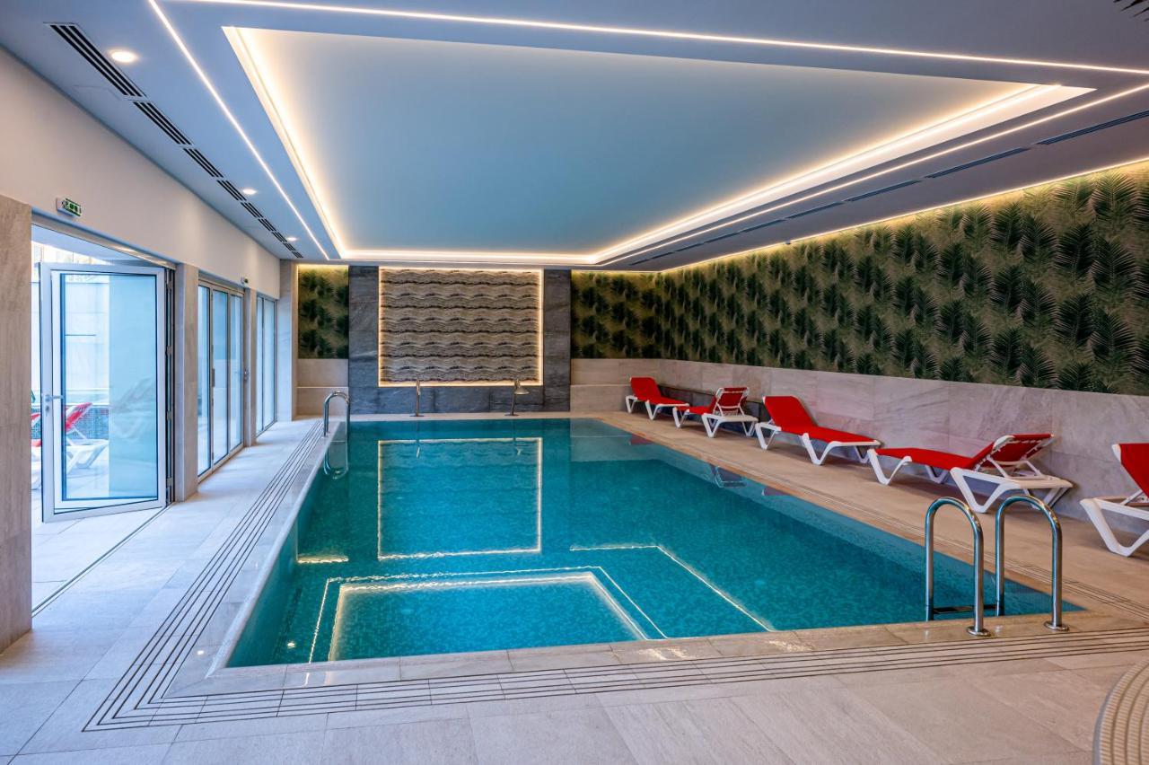 Hotel Carolin Călimăneşti Extérieur photo