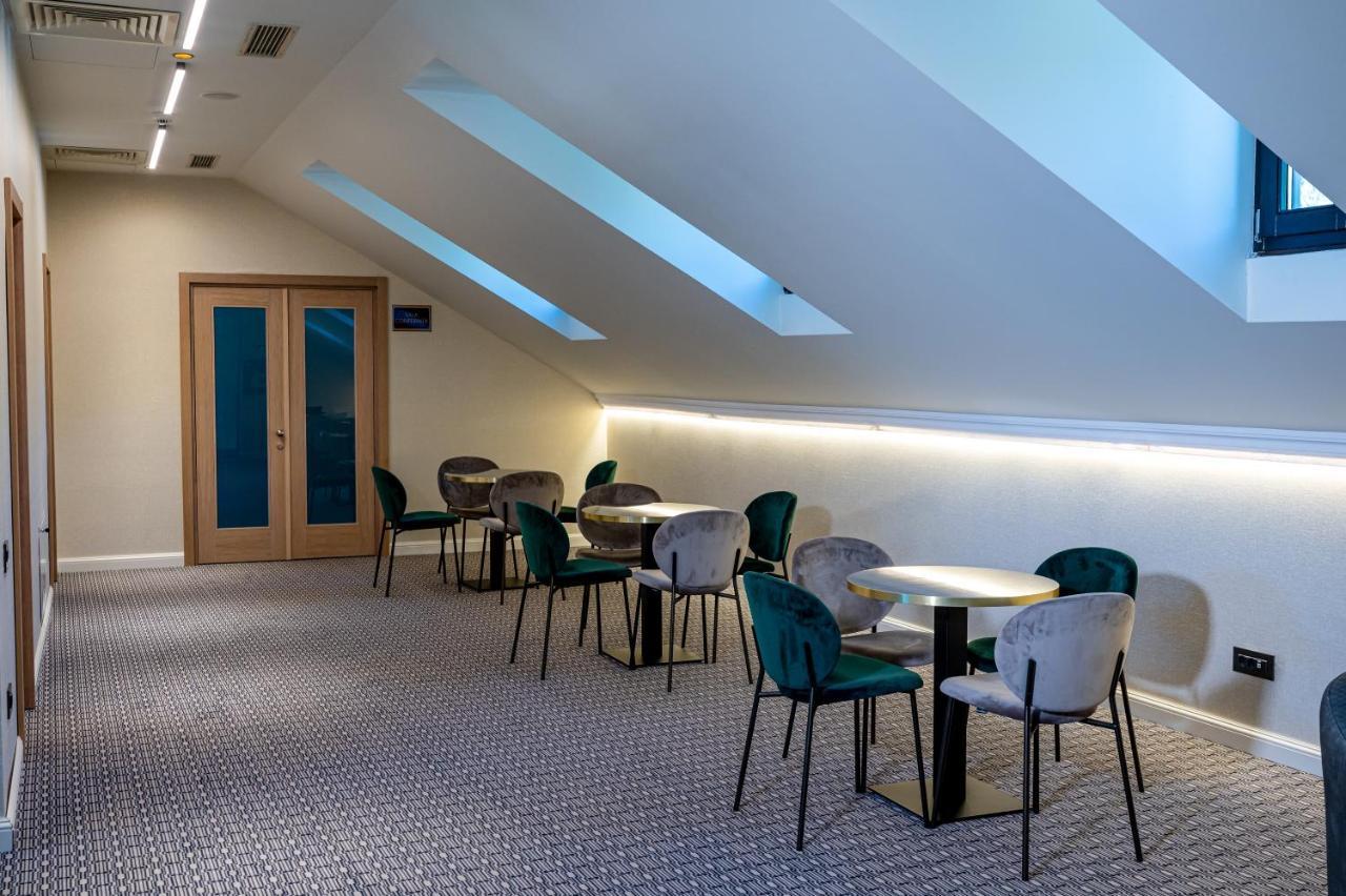 Hotel Carolin Călimăneşti Extérieur photo