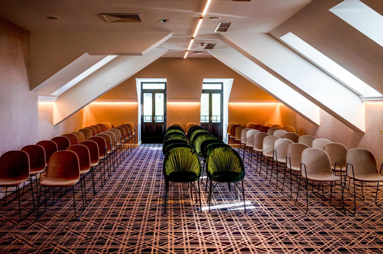 Hotel Carolin Călimăneşti Extérieur photo