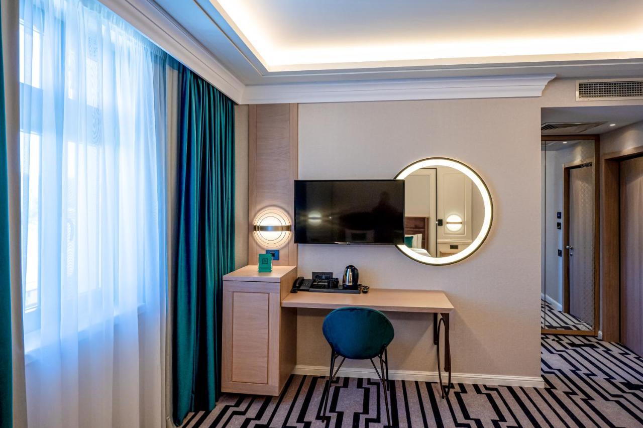 Hotel Carolin Călimăneşti Extérieur photo