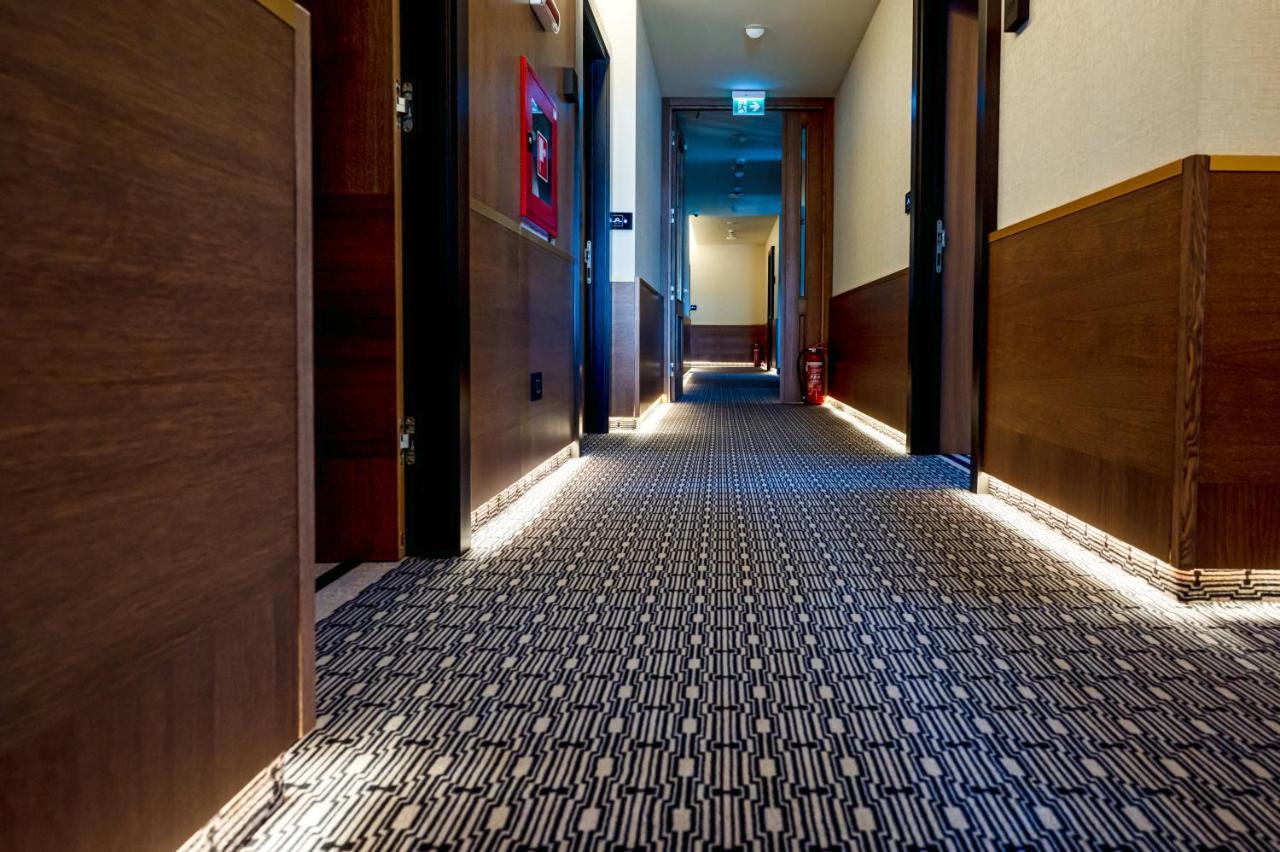 Hotel Carolin Călimăneşti Extérieur photo