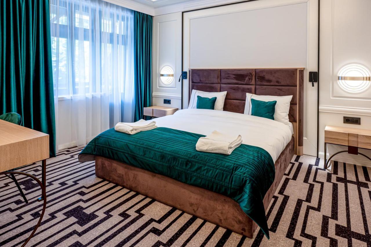 Hotel Carolin Călimăneşti Extérieur photo