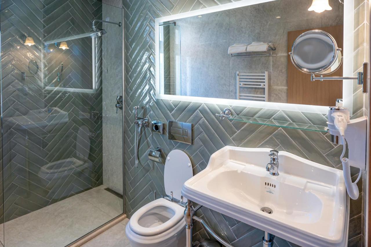 Hotel Carolin Călimăneşti Extérieur photo