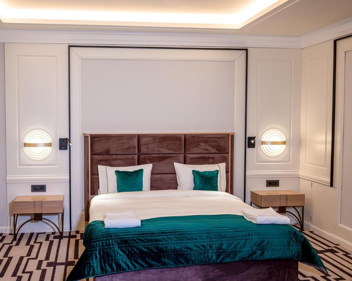 Hotel Carolin Călimăneşti Extérieur photo